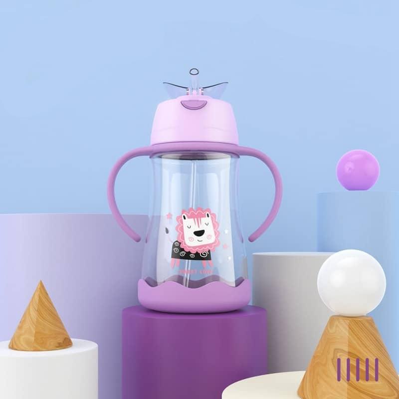 Gourde 480 ml avec poignée pour enfant, couleur violet. Bonne qualité et très tendance.