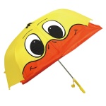 Parapluie en forme de canard avec sifflet jaune et orange sur fond blanc