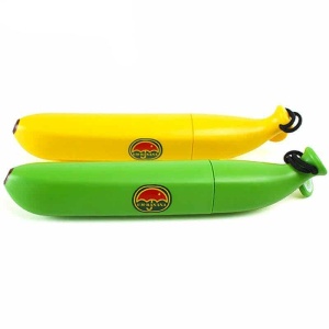 Parapluie pliable en forme de banane. Bonne qualité et très pratique avec plusieurs couleurs disponible.