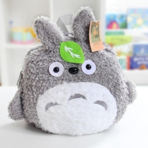 Cartable Totoro en peluche pour enfant dris et blanc. Bonne qualité et très pratique.
