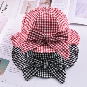 Chapeau d'été en coton doux pour bébé aux carreaux en rouge et noir