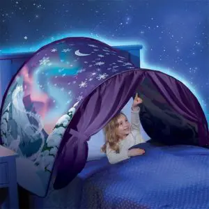 Tipi tente de lit pour enfant bleu et violet avec petite fille