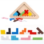 Puzzle tangram multicolore en bois