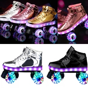 Patins à roulette en formes de baskets. Il y a différentes couleurs pour les patins, blanc, noir, rose, doré etc. Sur les patins, on peut retourver une bande lumineuse ainsi que des roues lumineuses, le tout est rechargeable.