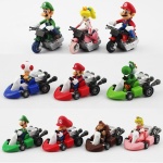 Lot de figurines et voitures Super Mario colorés