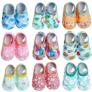 Chaussures de plage pour enfants garçon et fille colorés avec des motifs