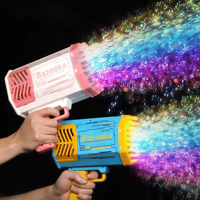 Deux bazooka à bulles bleu et rose propulsé des bulles colorés