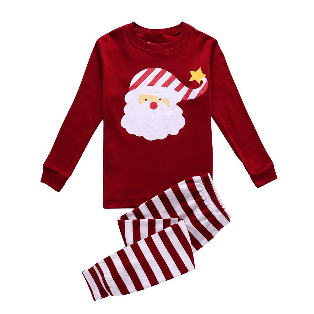 Pyjama de Noël en coton père Noël pour enfants avec un fond blanc