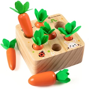 Jouets Montessori ensemble de carottes pour enfants avec un fond blanc