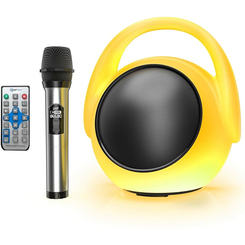Un micro pour enfant de karaoké avec son haut-parleur de couleur jaune et noir ainsi que sa télécommande sans fil grise.