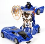 Voiture Transformers bleue avec le robot derrière