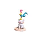 Figurines Disney Vaiana représentant Pua, le petit cochon, et Hei coloré Hei, le coq, posés l'un sur l'autre. Ces adorables personnages capturent l'esprit amusant et aventurier du film.