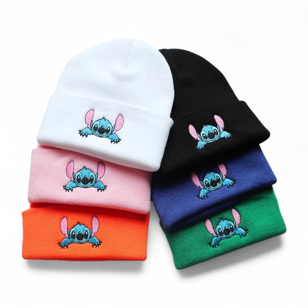 6 bonnets de plusieurs couleurs en maille avec broderie Stitch en relief, oreilles roses, sur fond blanc