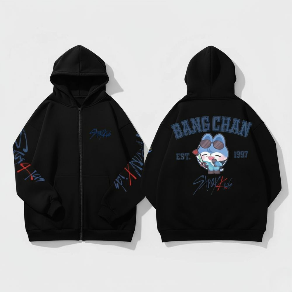 Sweat pour enfant noir à capuche à l'effigie du chanteur Bang Chan des Stray Kids sur fond gris