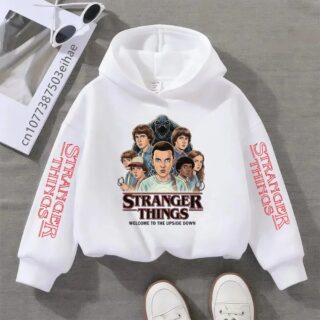 Sweat blanc à capuche pour enfant avec les personnages de Stranger Things, sur fond gris